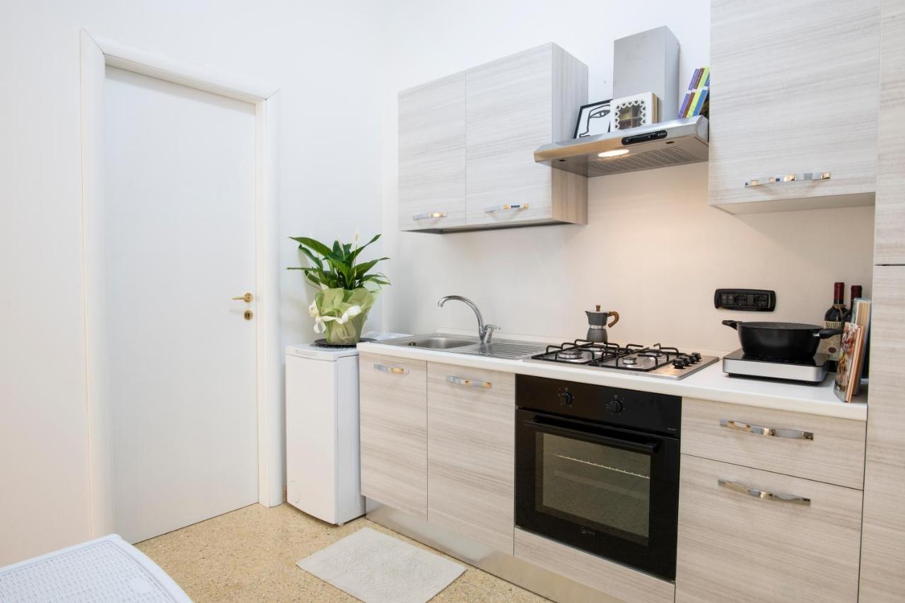Corner Cavour Apartment Sassari Buitenkant foto